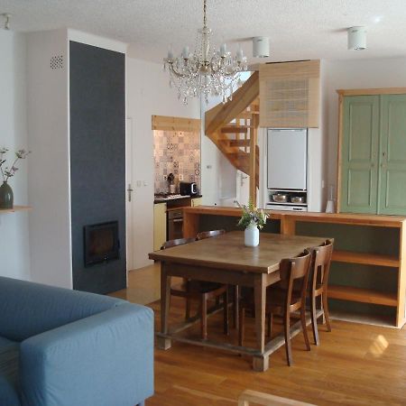 Apartman Pod Velkou Amerikou Morina Exteriör bild