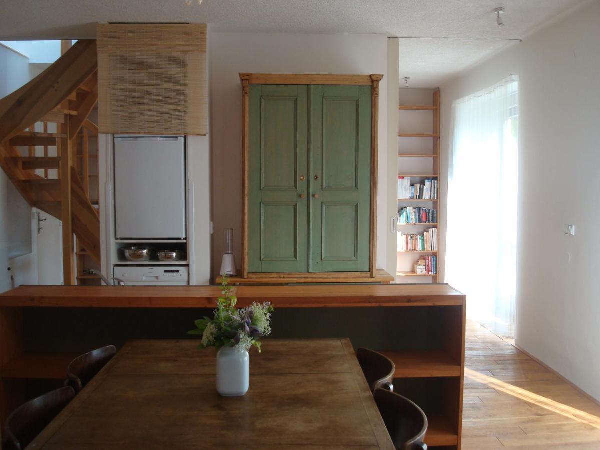Apartman Pod Velkou Amerikou Morina Exteriör bild